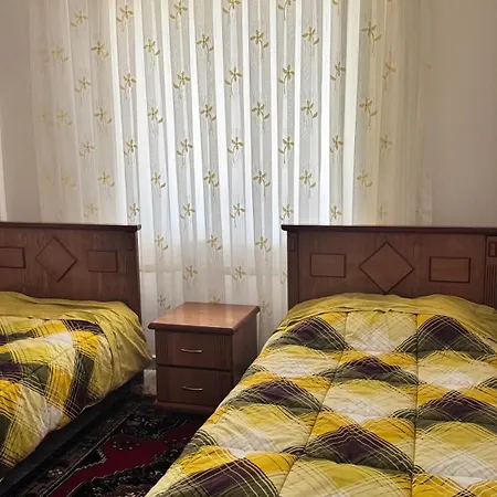 Homestay Safak *