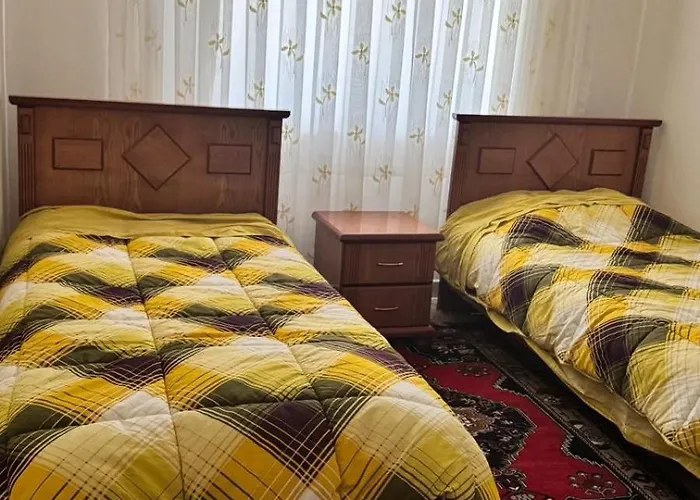 Safak Homestay Camardi